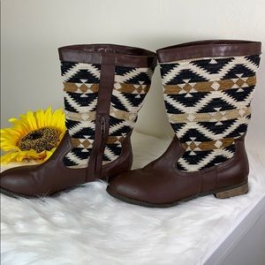 Forever 21 Aztec design Boots